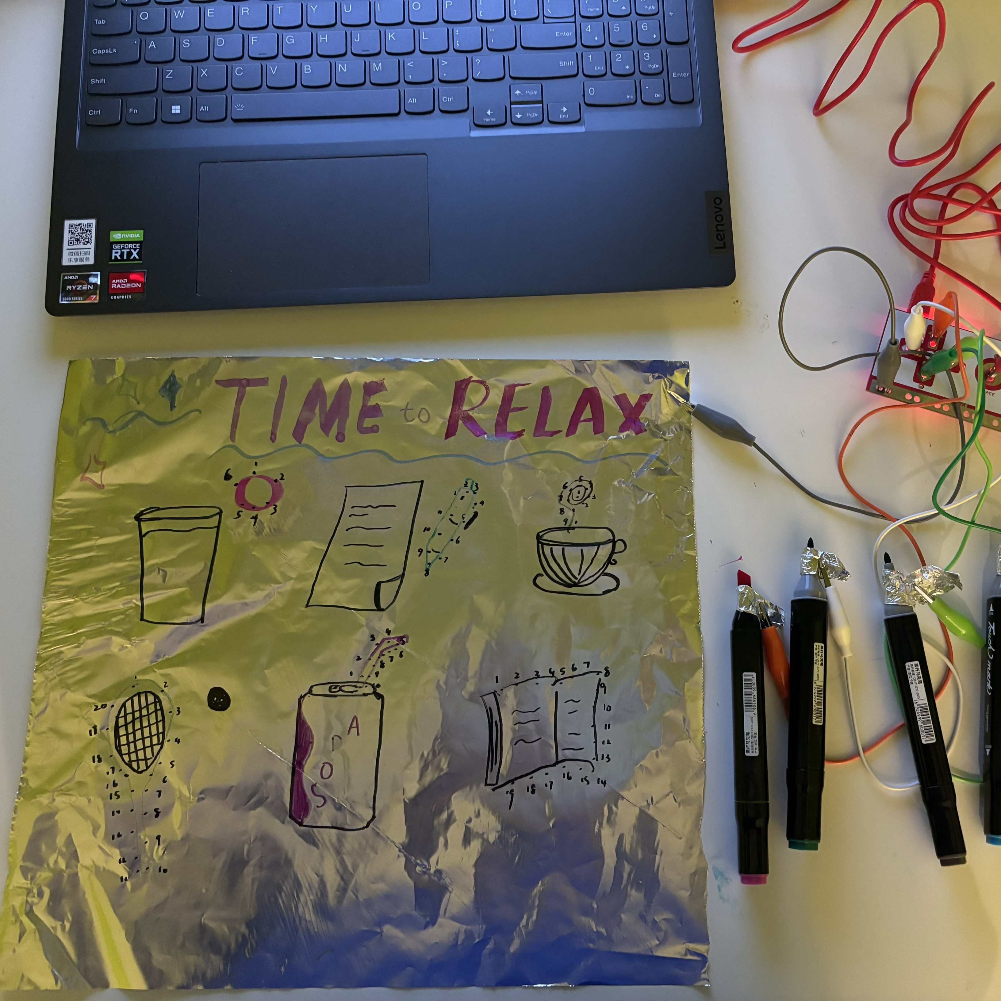 This time, I replaced the paper canvas with aluminum foil and drew directly on it. When the foil-wrapped pen tip touched the foil canvas, it triggered a sound. However, the setup turned out to be single-use only, so I don’t plan to pursue this idea any further.