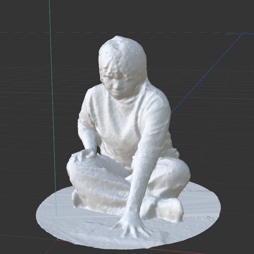 I imported the Meshmixer processed model into C4D. I'm very happy with the result, I hardly need to make any modifications. Maybe I can try to make the model's surface smoother, because obviously this model has too many sides. Also, the tarot cards on the ground are not visible enough, I need to think of other ways to fix this problem.